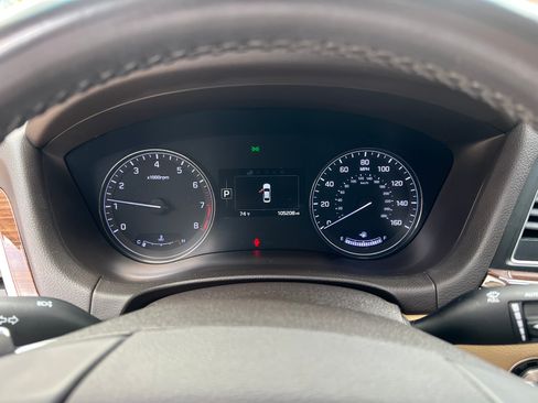 Used 2015 Hyundai Genesis 3.8 image 11