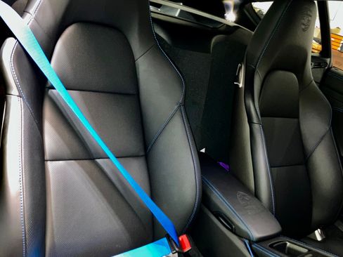 Used 2025 Porsche 718 Cayman GT4 image 30