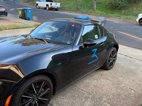 Used 2025 MAZDA MX-5 Miata RF Grand Touring w/ Weather Package RWD image 4