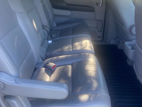 Used 2014 Honda Odyssey EX-L image 10