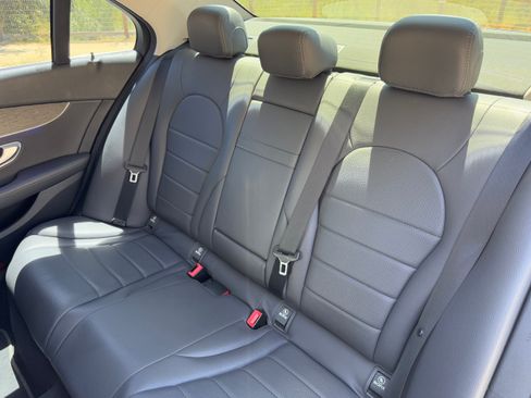 Used 2019 Mercedes-Benz C 300 Sedan image 20