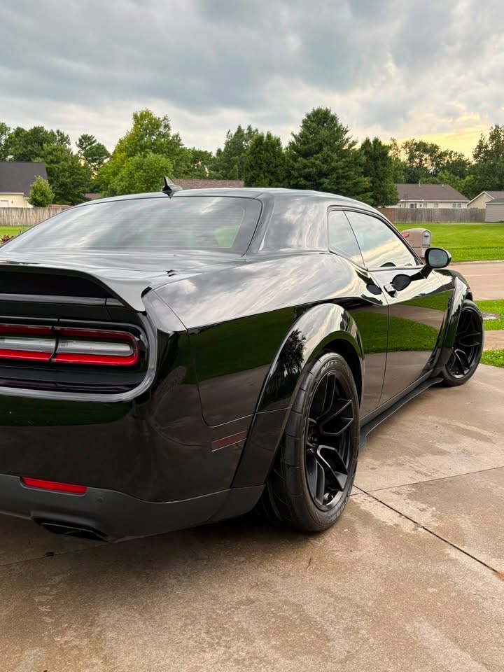 Used 2019 Dodge Challenger SRT Hellcat Redeye RWD image 4
