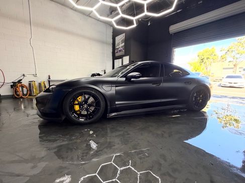 Used 2021 Porsche Taycan 4S w/ Performance Package AWD/4WD image 17