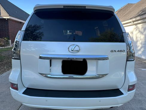 Used 2017 Lexus GX 460 image 8