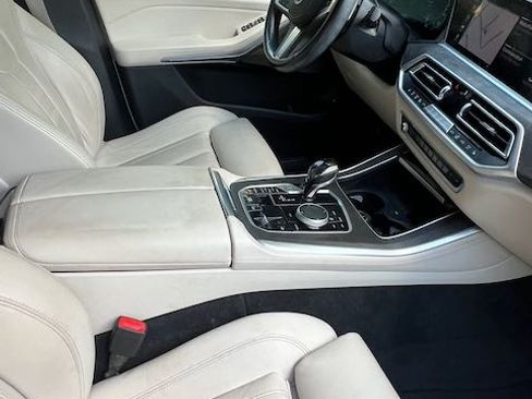 Used 2021 BMW X5 xDrive45e w/ M Sport Package image 12