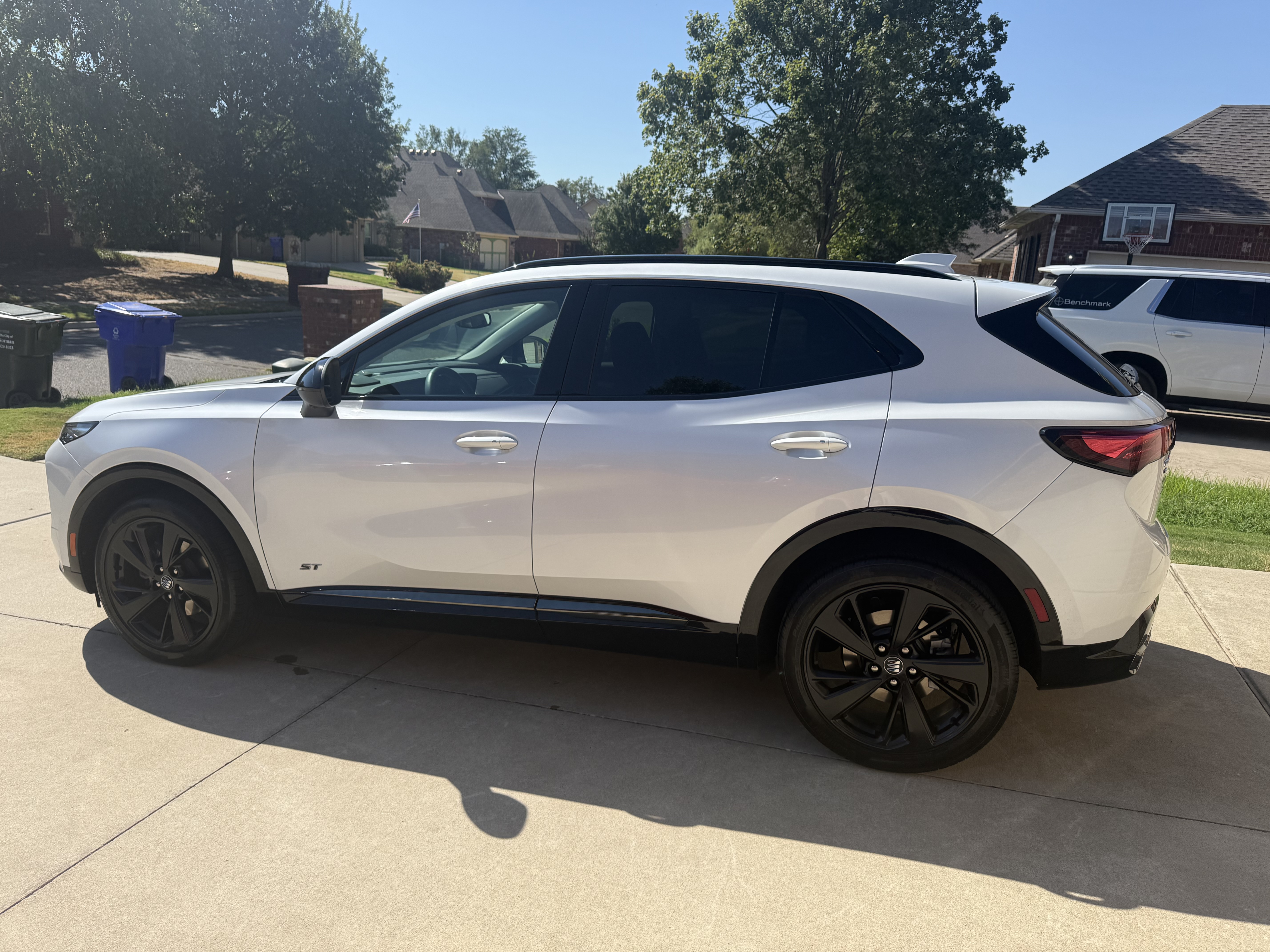 Used 2025 Buick Envision Sport Touring AWD/4WD image 5