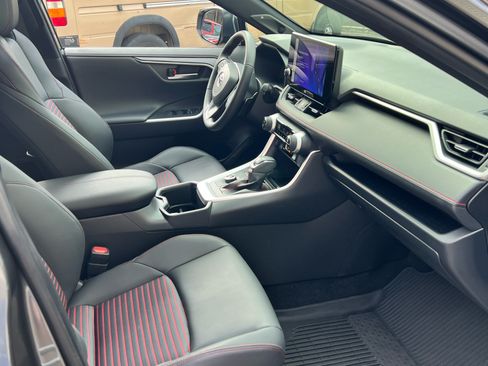 Used 2024 Toyota RAV4 XSE image 9