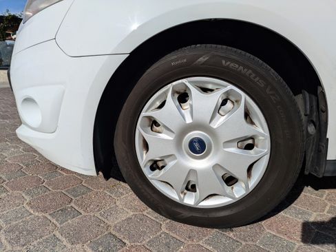 Used 2014 Ford Transit Connect XLT image 20