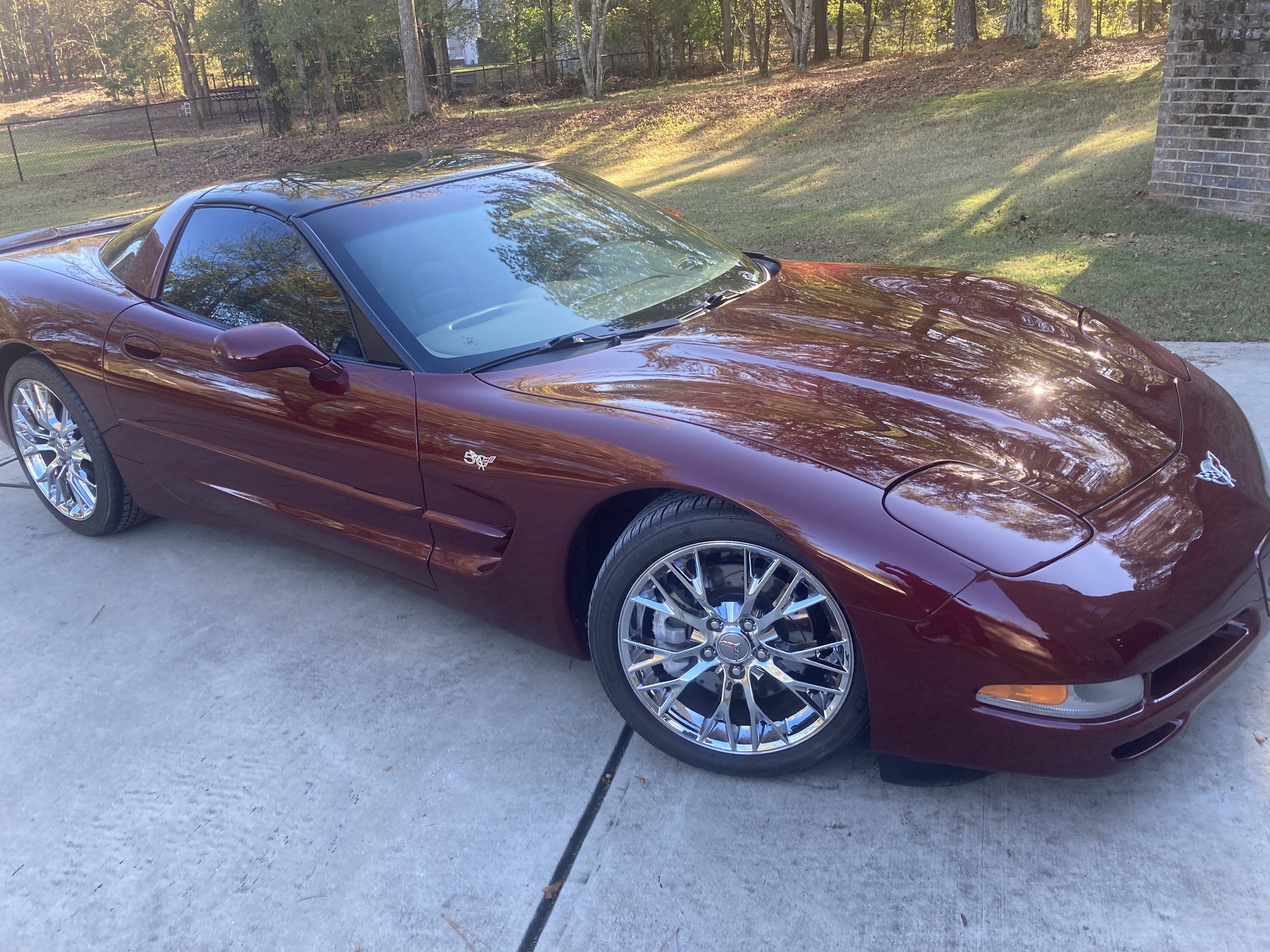 Used 2003 Chevrolet Corvette Coupe w/ Preferred Equipment Group RWD image 22