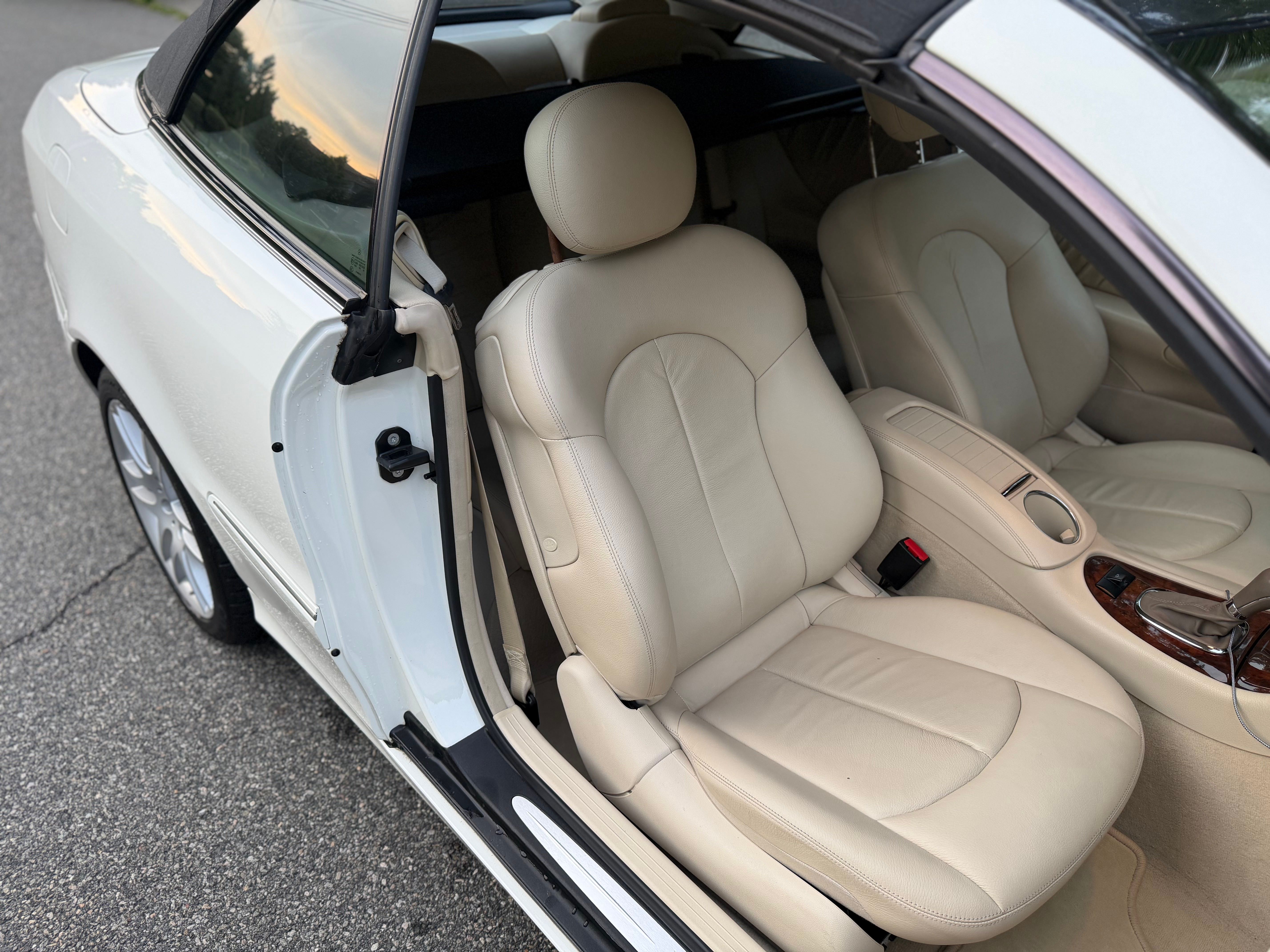 Used 2007 Mercedes-Benz CLK 350 Cabriolet image 18