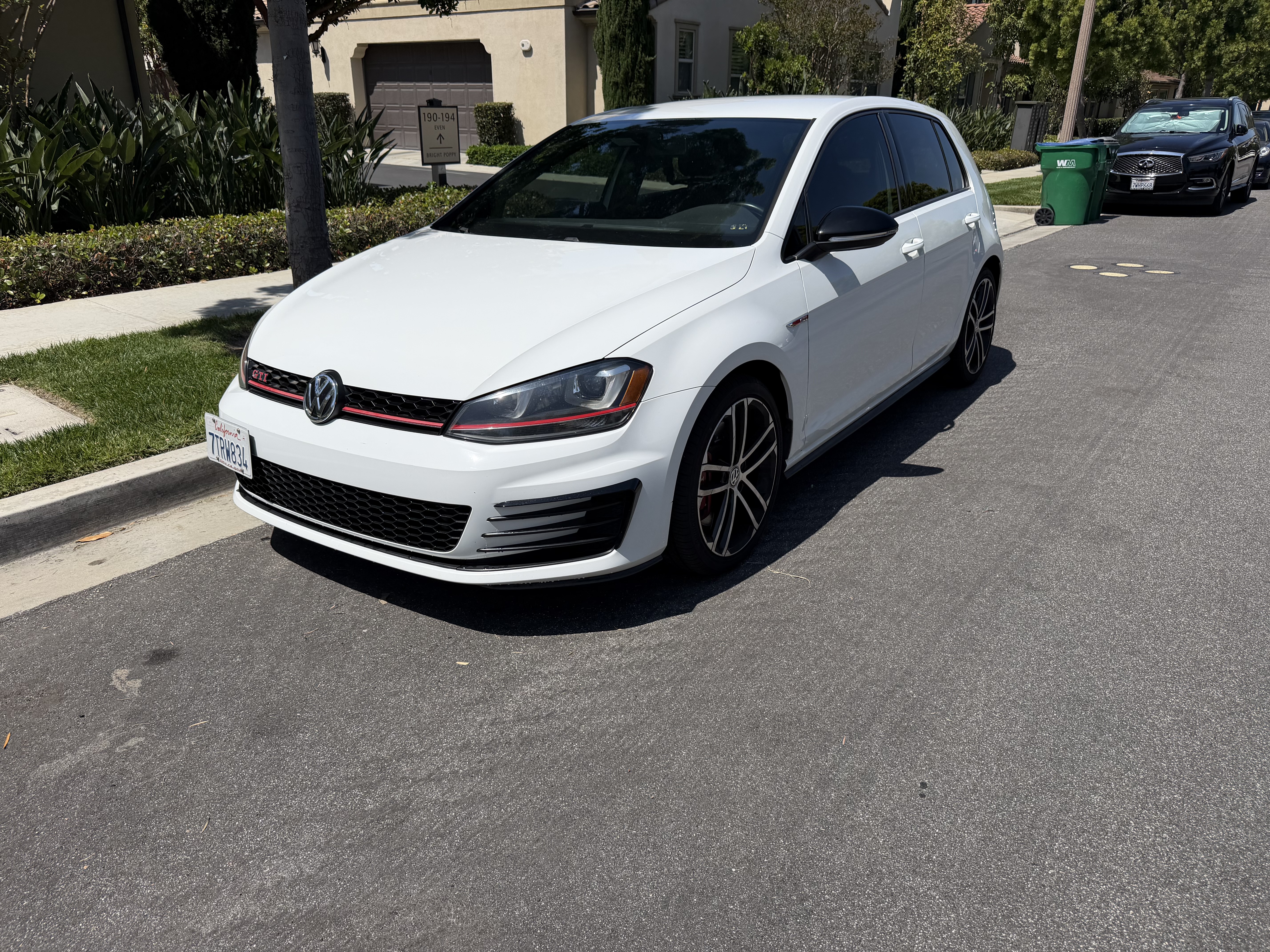 Used 2017 Volkswagen GTI Sport FWD image 4