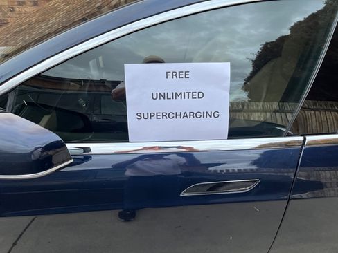 Used 2015 Tesla Model S P85D image 14