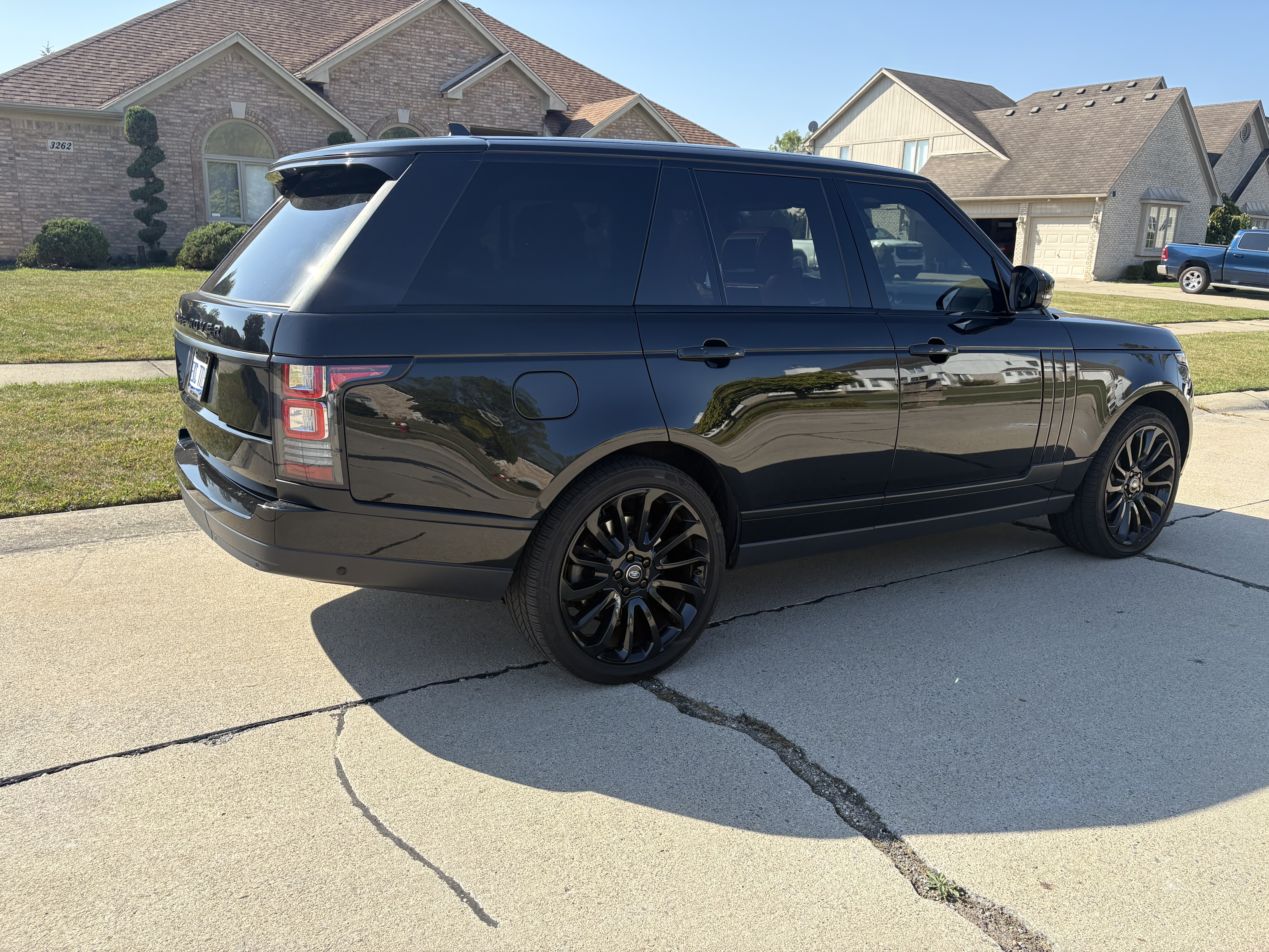 Used 2016 Land Rover Range Rover Autobiography AWD/4WD image 2