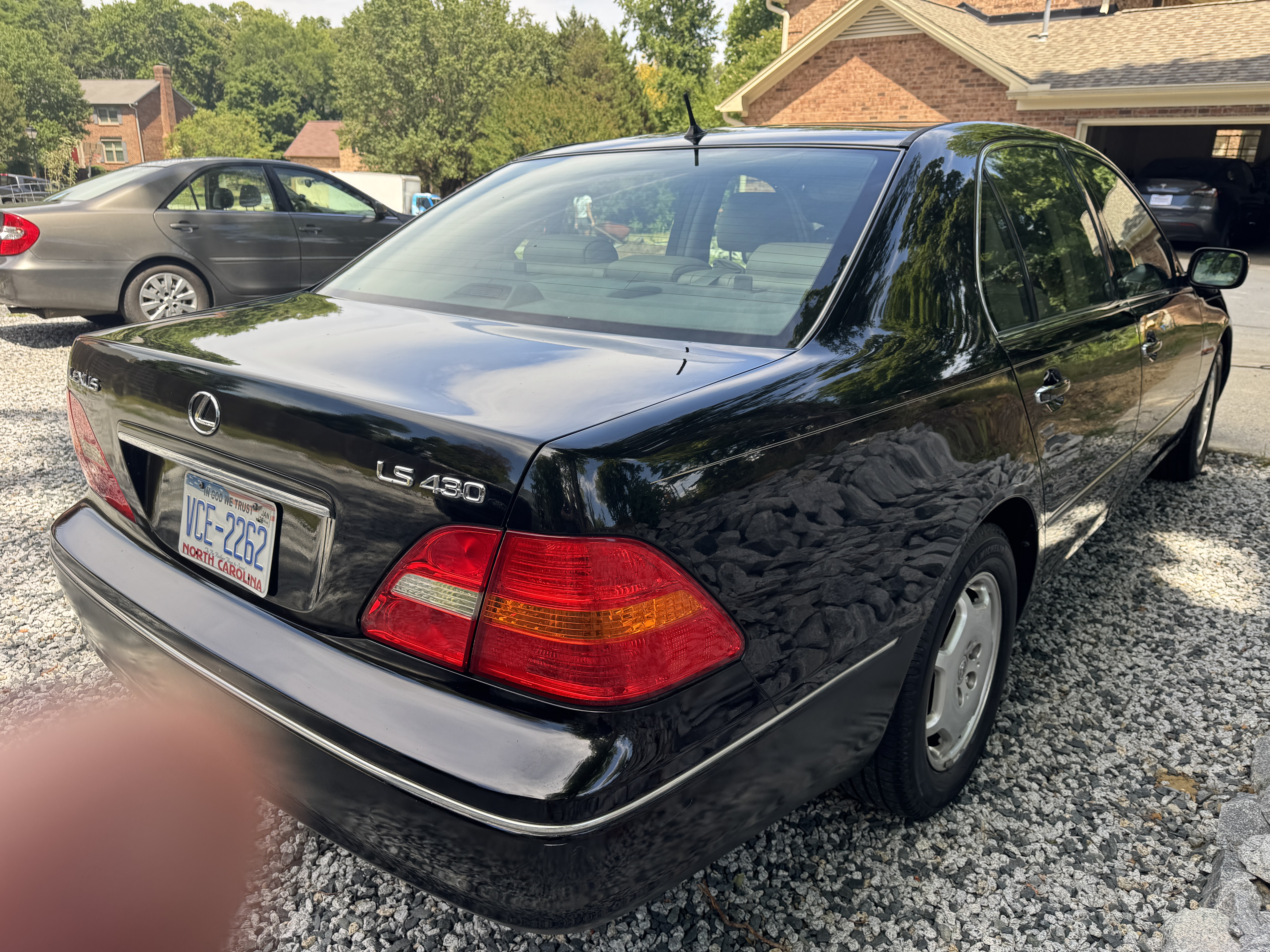 Used 2002 Lexus LS 430 RWD image 4