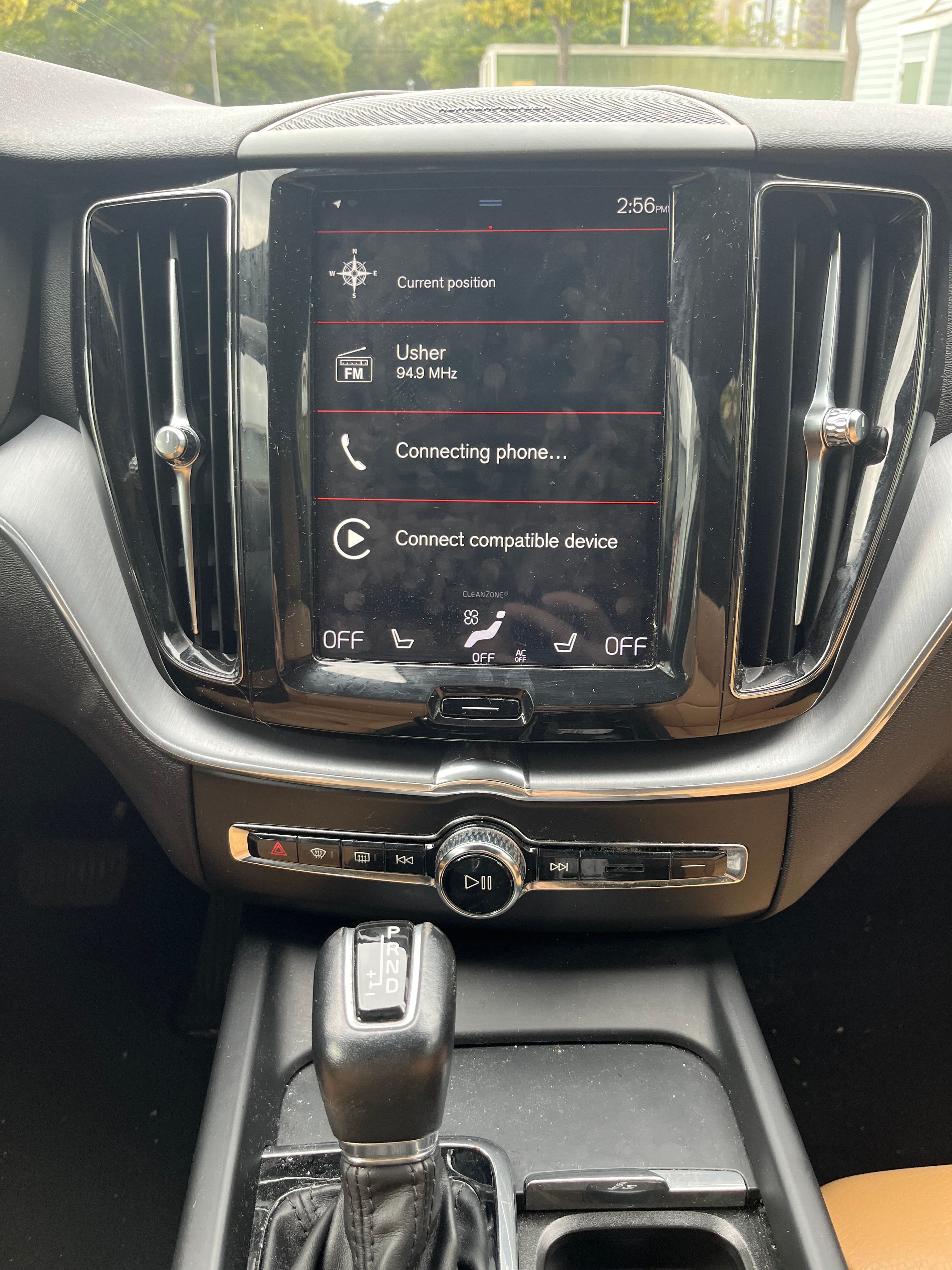Used 2019 Volvo XC60 T6 Momentum w/ Advanced Package AWD/4WD image 15