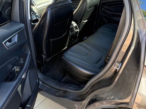 Used 2017 Ford Edge Titanium w/ Equipment Group 301A image 4