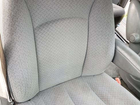 Used 2005 Chrysler Town & Country image 15