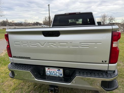 Used 2021 Chevrolet Silverado 2500 LT w/ All Star Edition image 12