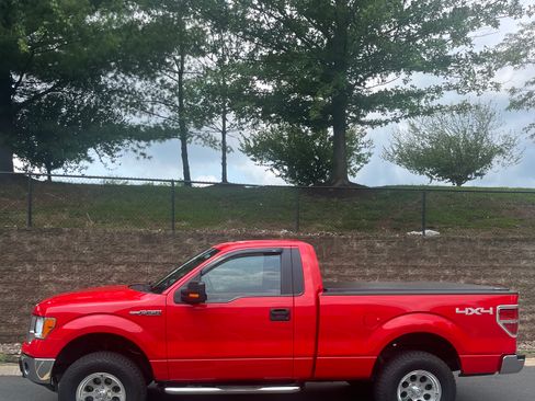Used 2012 Ford F150 XLT w/ XLT Convenience Pkg AWD/4WD image 2