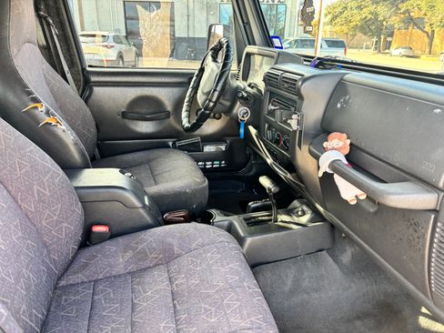 Used 2002 Jeep Wrangler Sport image 11