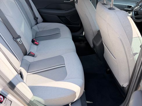 Used 2022 Hyundai Sonata SE image 6