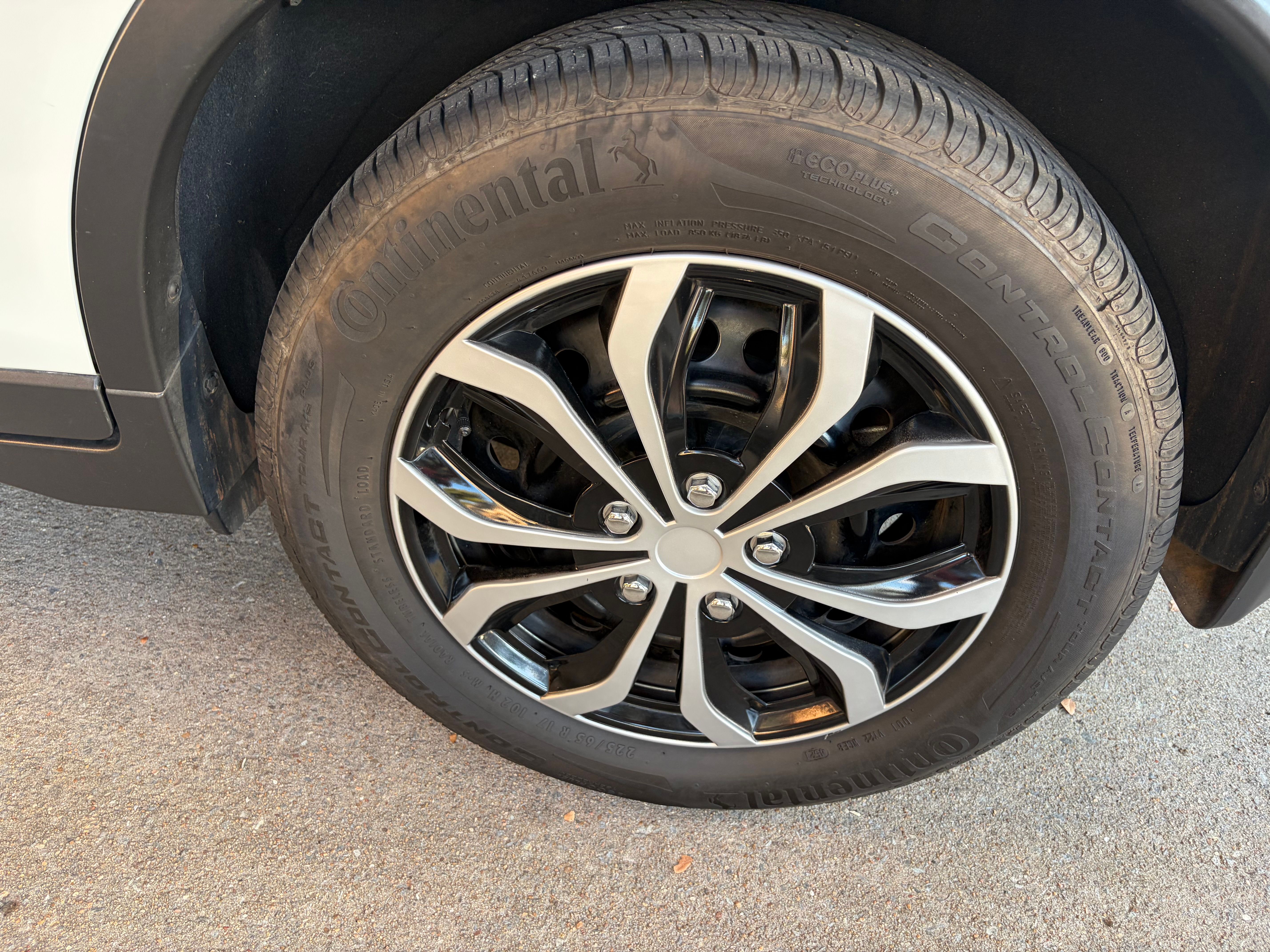 Used 2019 Nissan Rogue S FWD image 30