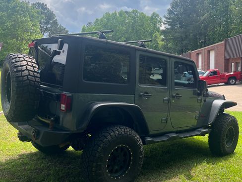 Used 2014 Jeep Wrangler Unlimited Sport w/ Quick Order Package 24S AWD/4WD image 5