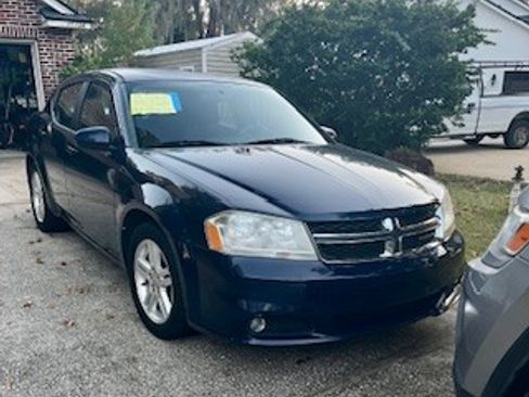 Used 2013 Dodge Avenger SXT image 5