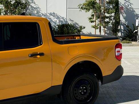 Used 2022 Ford Maverick XLT image 19