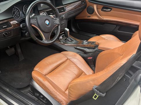 Used 2008 BMW 328i Convertible image 10