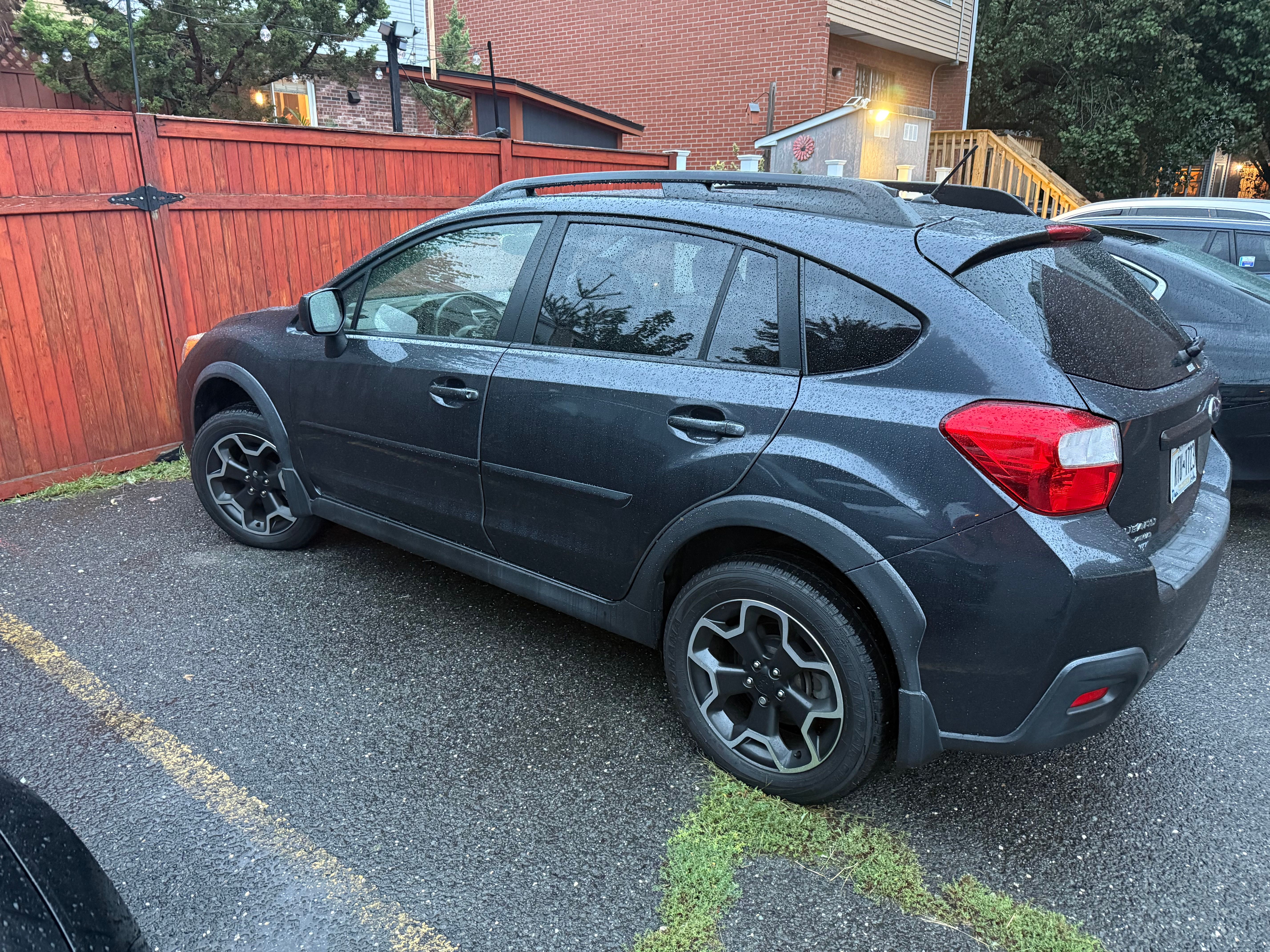 Used 2014 Subaru Crosstrek 2.0i Limited w/ Popular Package #2 AWD/4WD image 1