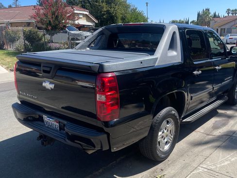 Used 2007 Chevrolet Avalanche LS RWD image 10