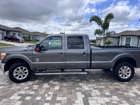 Used 2011 Ford F350 Lariat w/ Lariat Ultimate Pkg image 1