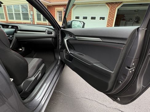 Used 2018 Honda Civic Si image 18