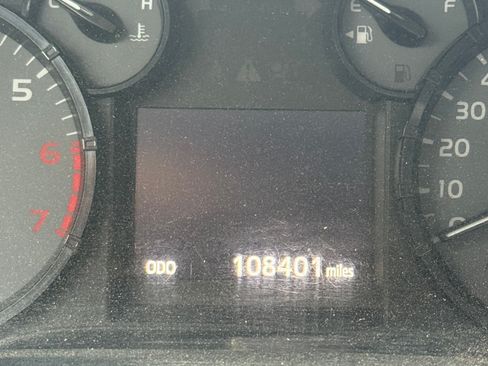 Used 2014 Toyota Tundra SR image 11