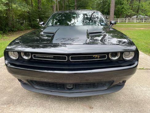 Used 2015 Dodge Challenger R/T Plus RWD image 24