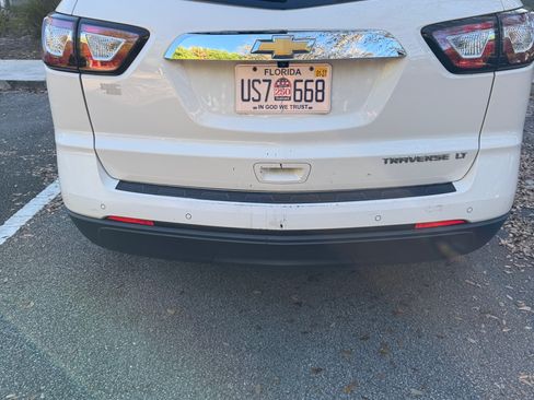 Used 2014 Chevrolet Traverse LT image 10