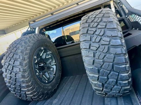 Used 2018 Ford F150 Raptor w/ Equipment Group 802A Luxury image 8