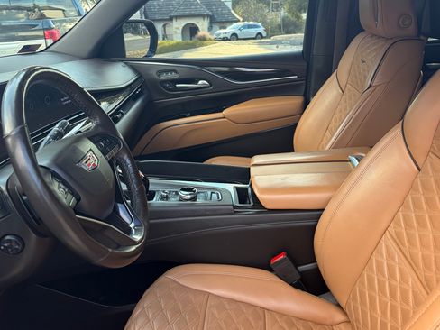 Used 2021 Cadillac Escalade ESV Sport w/ Driver Assist Tech Package image 6