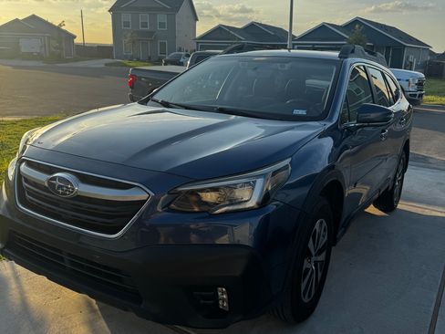Used 2020 Subaru Outback Premium w/ Popular Package #1 AWD/4WD image 1