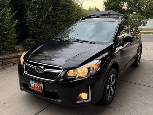 Used 2017 Subaru Crosstrek 2.0i Premium w/ Special Edition AWD/4WD image 17