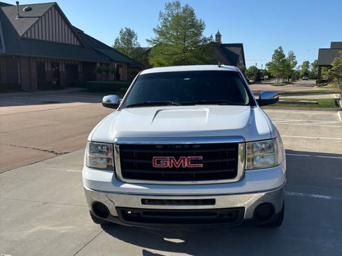 Used 2010 GMC Sierra 1500 SL RWD image 2