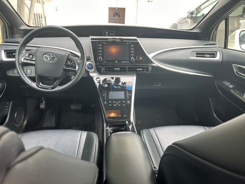 Used 2018 Toyota Mirai image 8