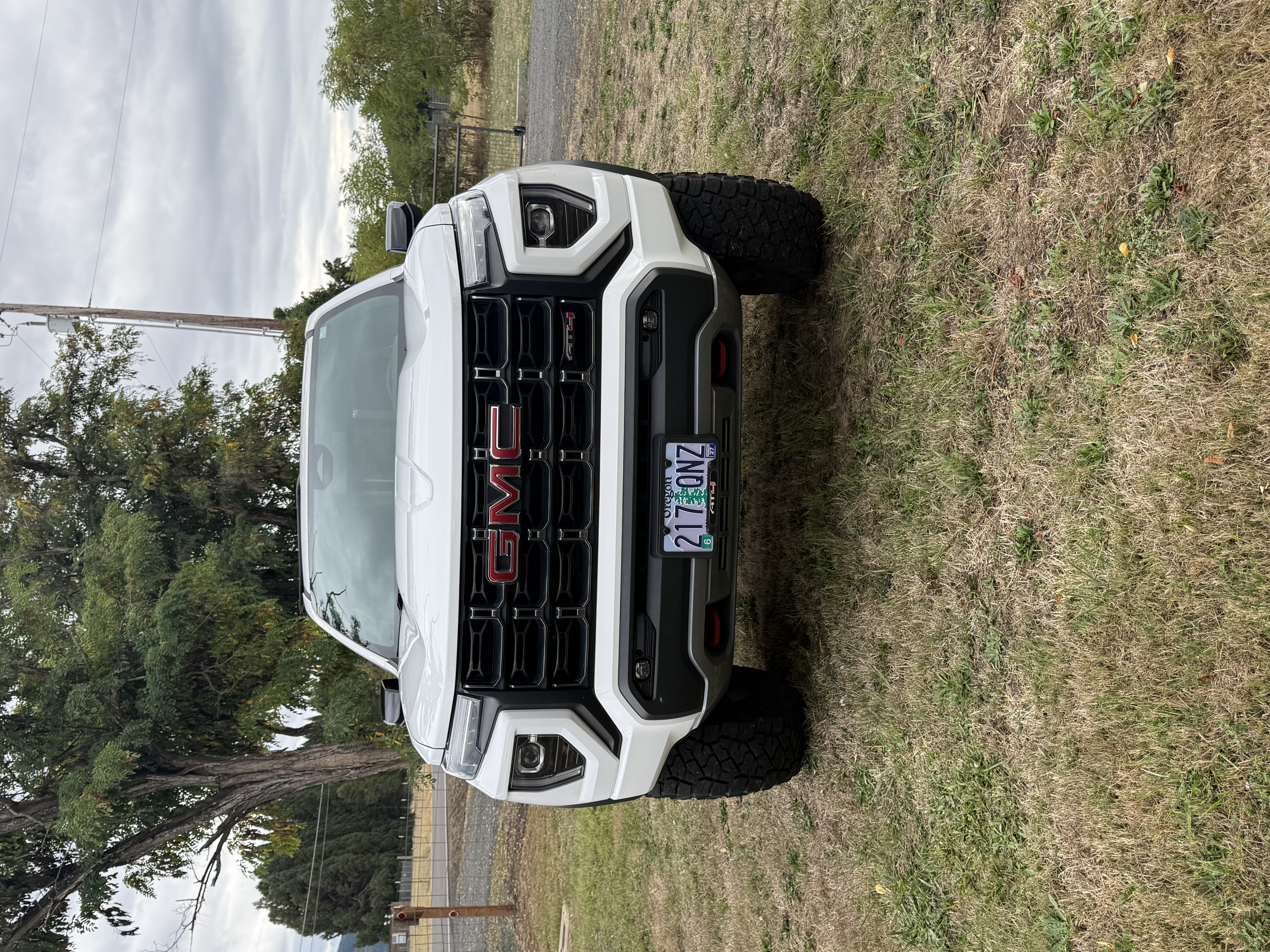 Used 2023 GMC Canyon AT4 w/ AT4 Premium Package AWD/4WD image 1