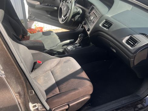 Used 2014 Honda Civic LX image 2