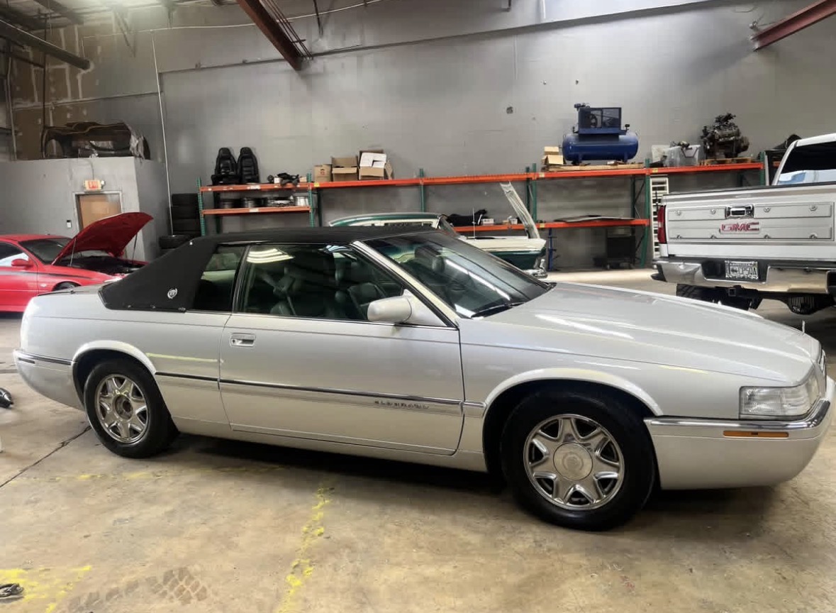 Used 1999 Cadillac Eldorado w/ Comfort/Convenience Pkg FWD image 10