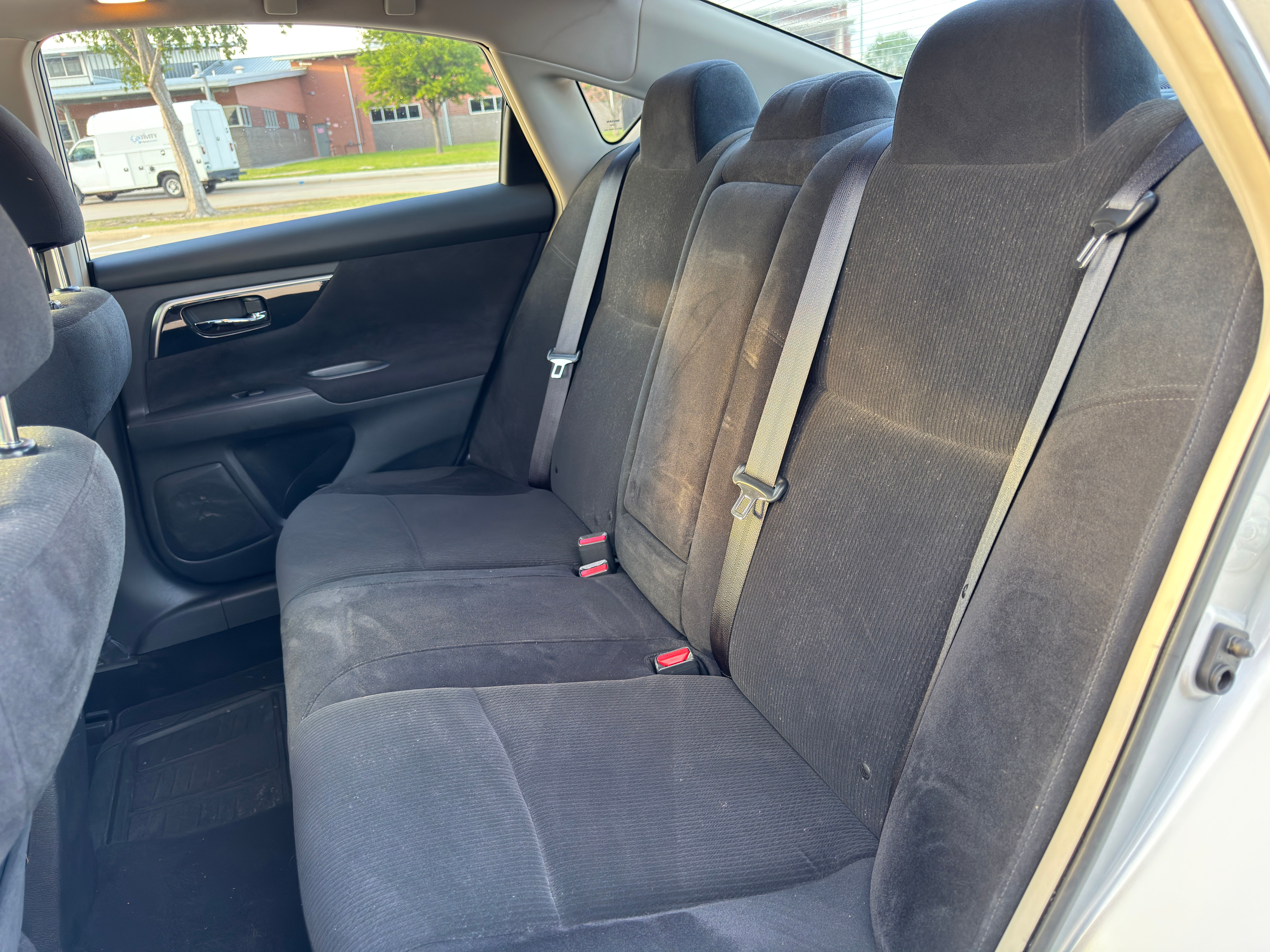 Used 2013 Nissan Altima 3.5 SV FWD image 14