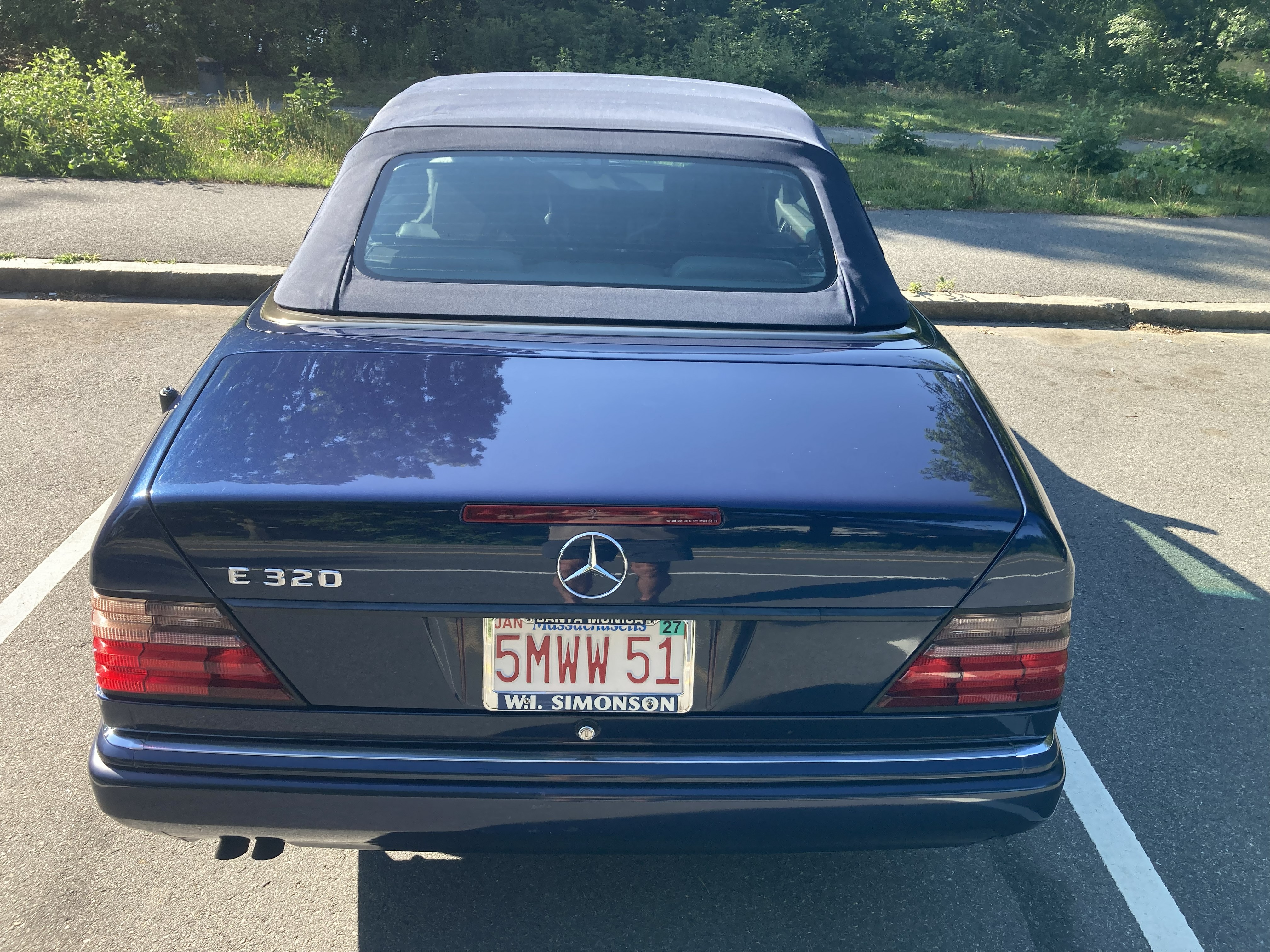 Used 1995 Mercedes-Benz E 320 Convertible image 4