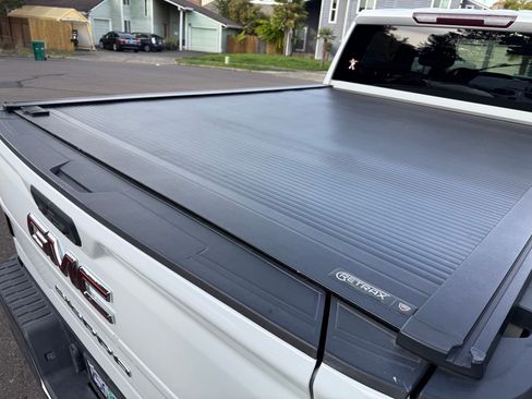 Used 2022 GMC Sierra 3500 SLE w/ SLE Convenience Package image 11