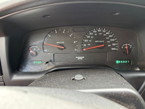 Used 2003 Dodge Dakota SXT RWD image 1